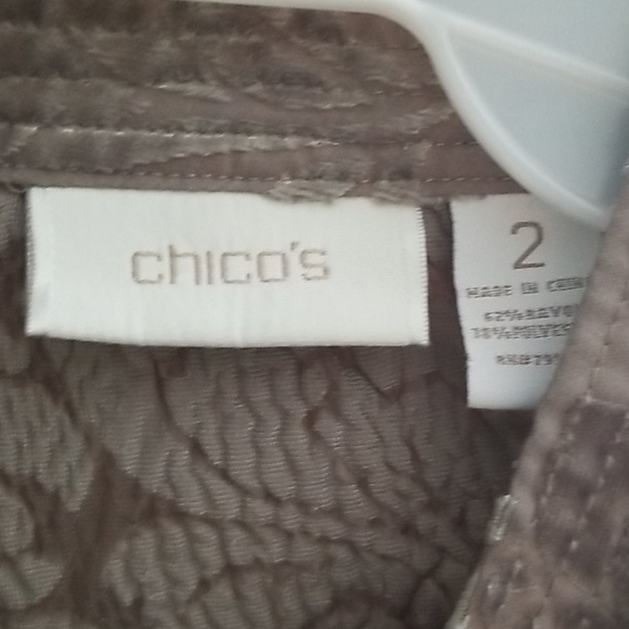 Chico's overshirt with silky shirt underneath - Picture 4 of 4